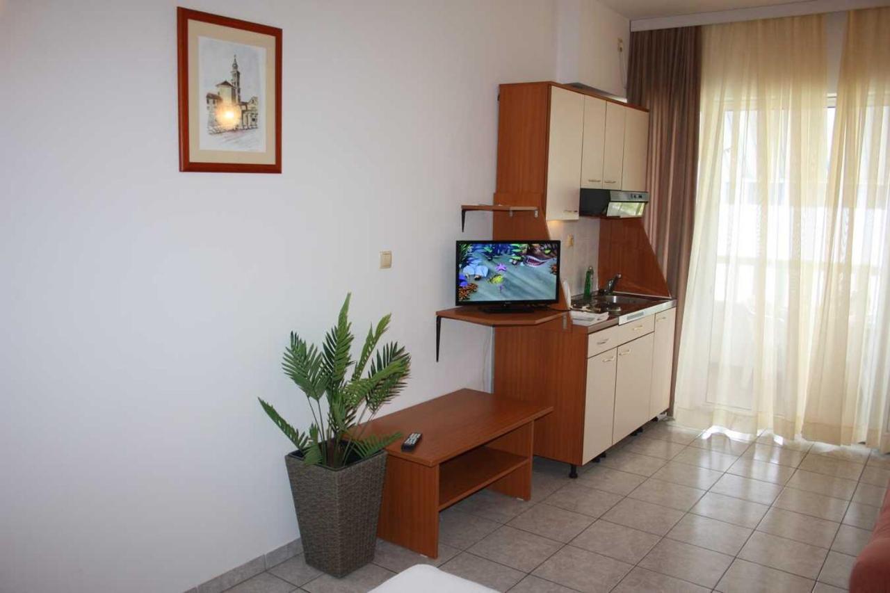 Villa Dvor Apartments Omiš Exterior foto